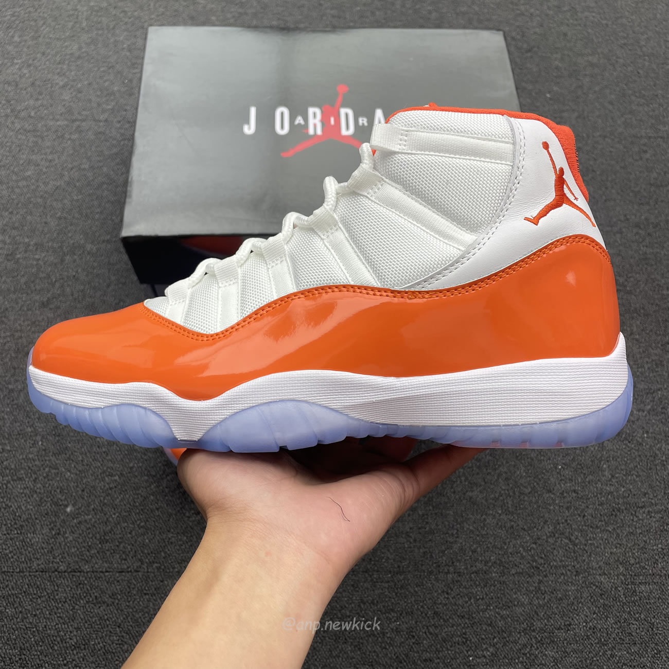 Air Jordan 11 Florida Gators White Orange (9) - www.kitistry.com