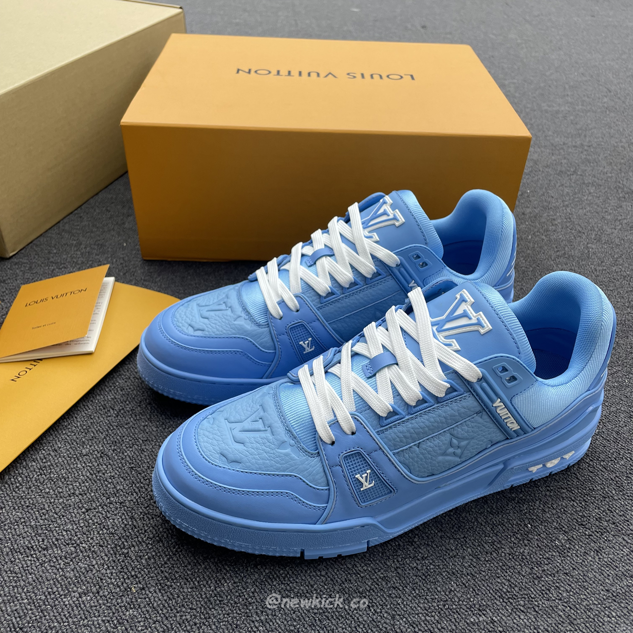 Louis Vuitton Trainer Blue Embossed Monogram (4) - www.kitistry.com