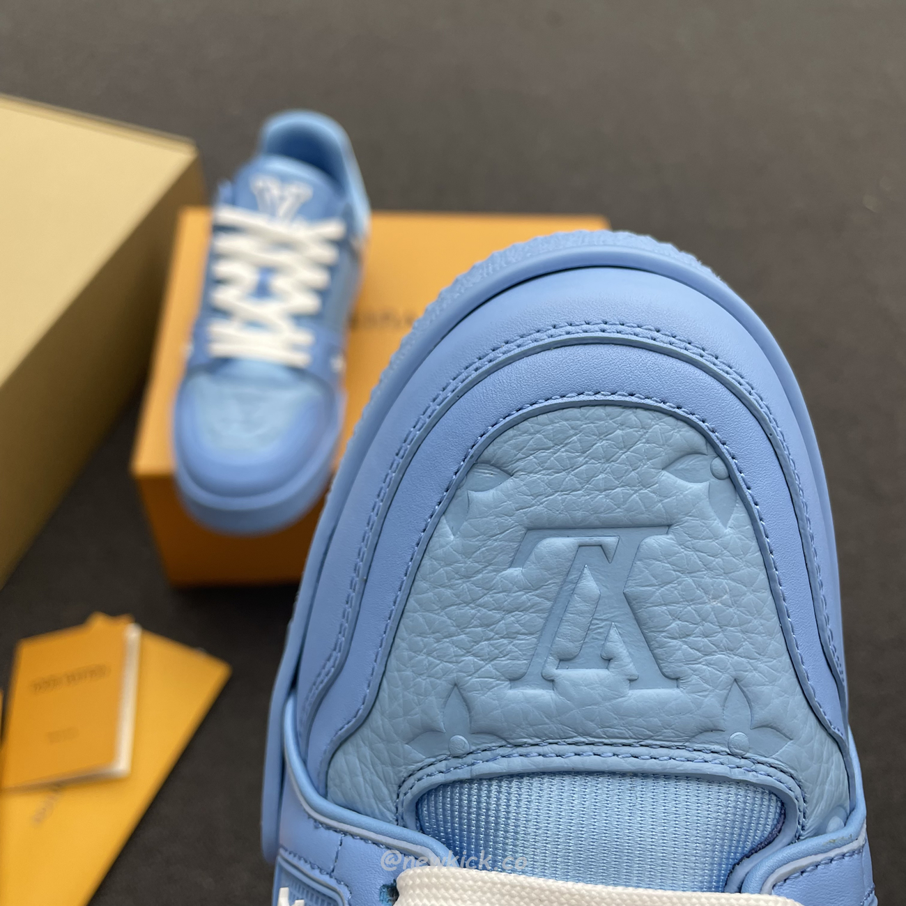 Louis Vuitton Trainer Blue Embossed Monogram (6) - www.kitistry.com