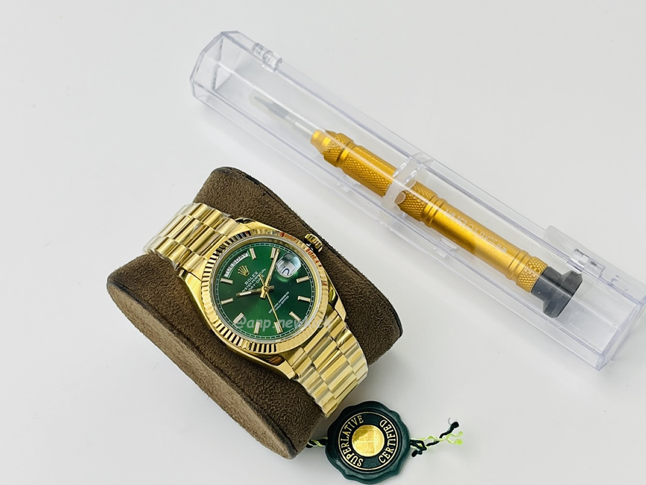 Rolex Day Date Olive Green Cherry Red Dial Bright Blue Bright Black Champagne Colour Olive Green 228239 (101) - www.kitistry.com