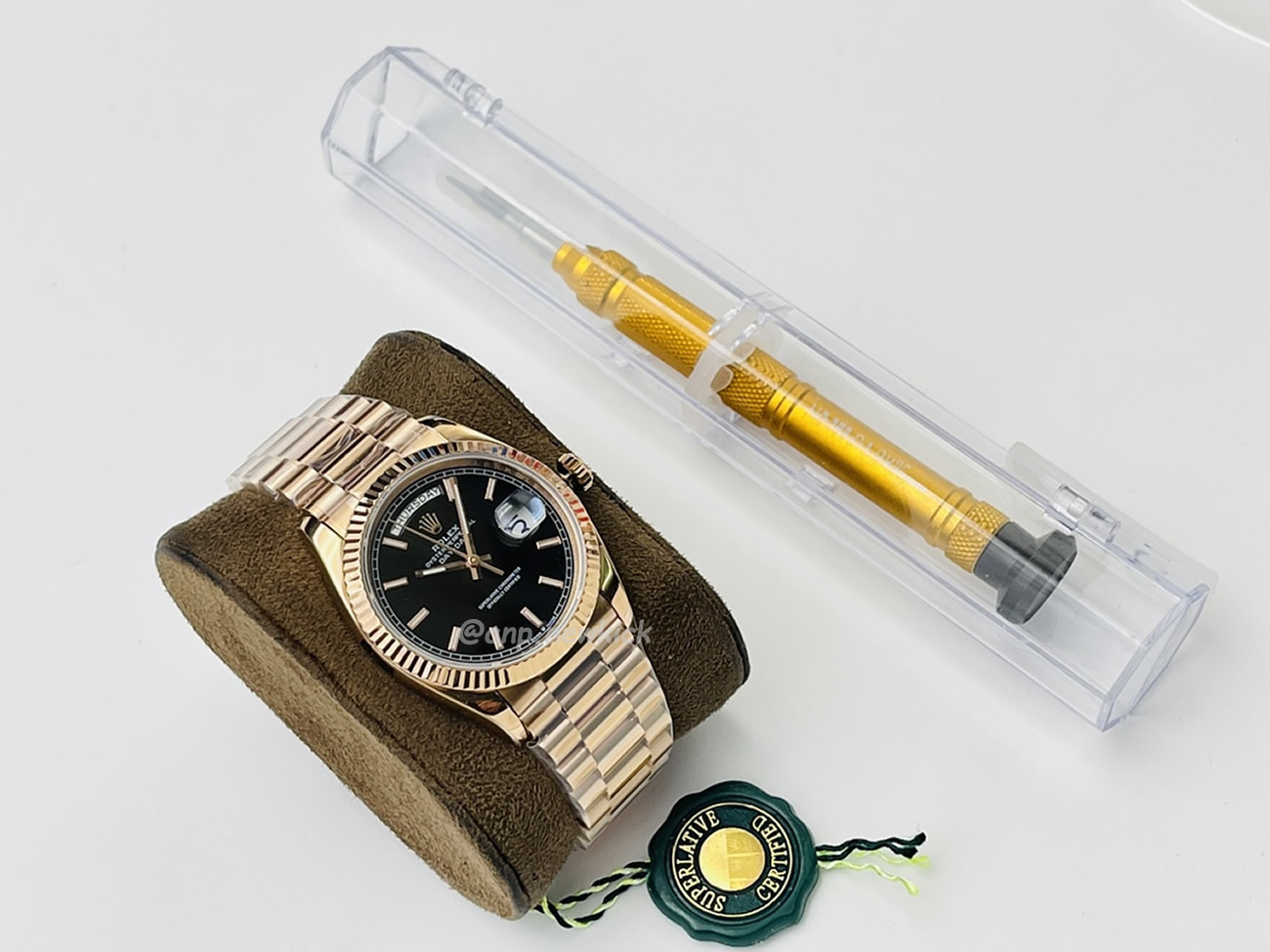 Rolex Day Date Olive Green Cherry Red Dial Bright Blue Bright Black Champagne Colour Olive Green 228239 (108) - www.kitistry.com