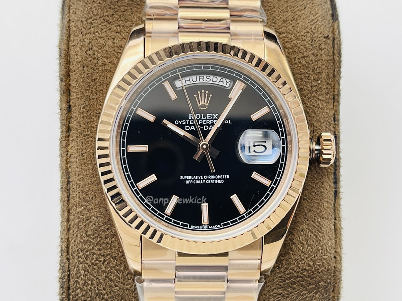 Rolex Day Date Olive Green Cherry Red Dial Bright Blue Bright Black Champagne Colour Olive Green 228239 (110) - www.kitistry.com