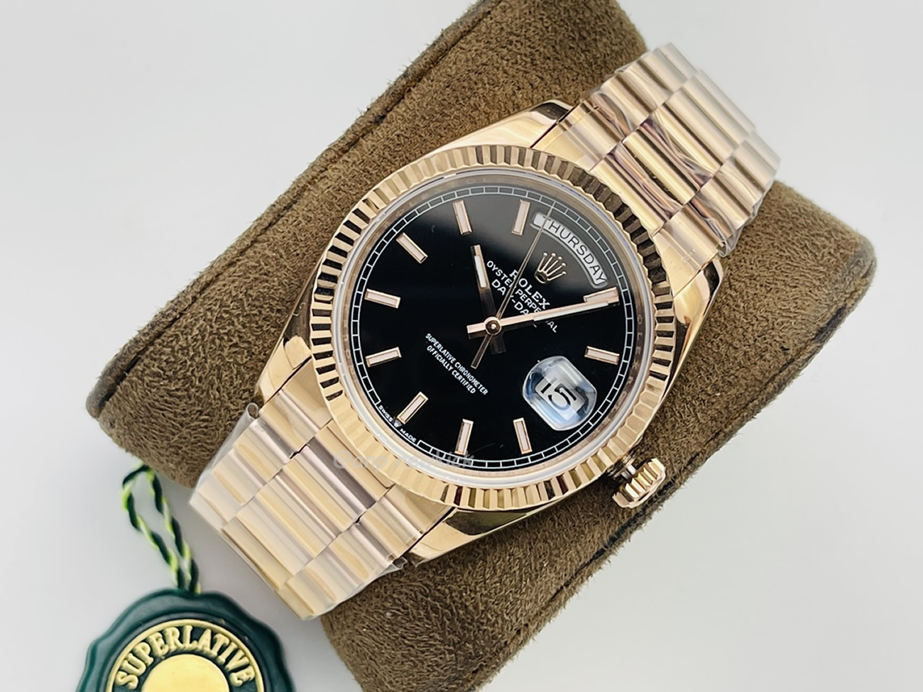 Rolex Day Date Olive Green Cherry Red Dial Bright Blue Bright Black Champagne Colour Olive Green 228239 (114) - www.kitistry.com