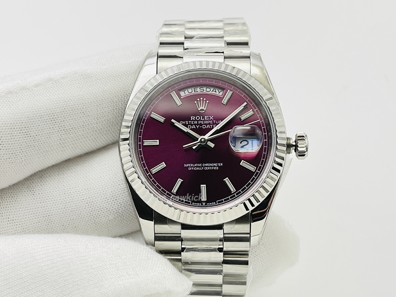 Rolex Day Date Olive Green Cherry Red Dial Bright Blue Bright Black Champagne Colour Olive Green 228239 (16) - www.kitistry.com