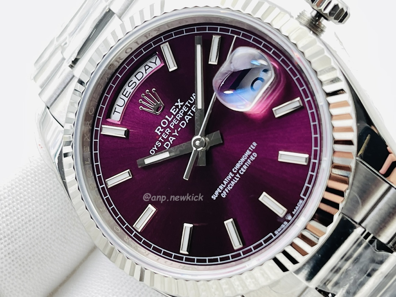 Rolex Day Date Olive Green Cherry Red Dial Bright Blue Bright Black Champagne Colour Olive Green 228239 (20) - www.kitistry.com