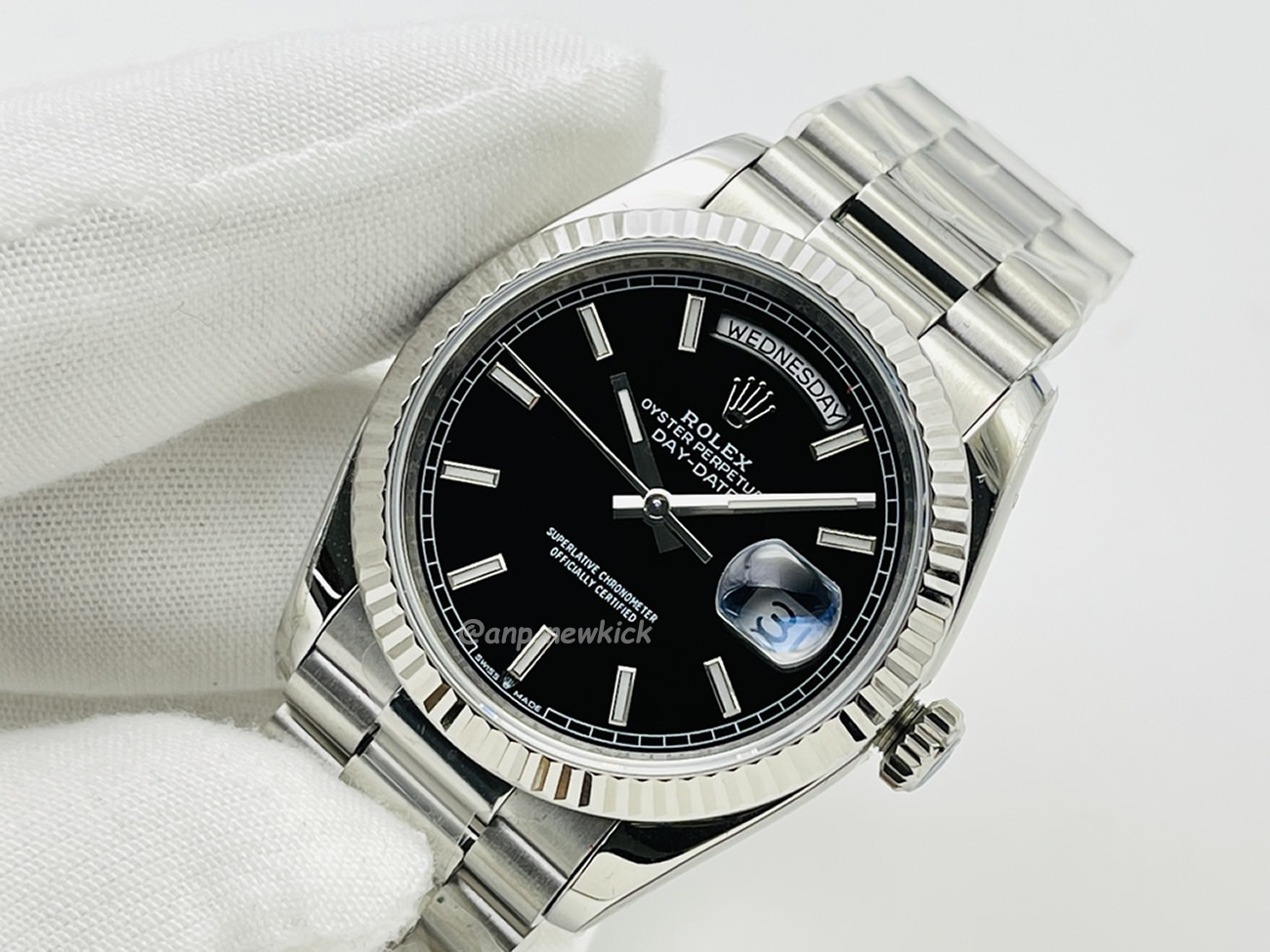 Rolex Day Date Olive Green Cherry Red Dial Bright Blue Bright Black Champagne Colour Olive Green 228239 (75) - www.kitistry.com