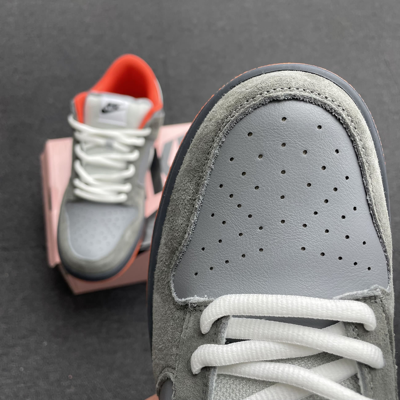 Nike Sb Dunk Low Staple Nyc Pigeon 304292 011 (12) - www.kitistry.com