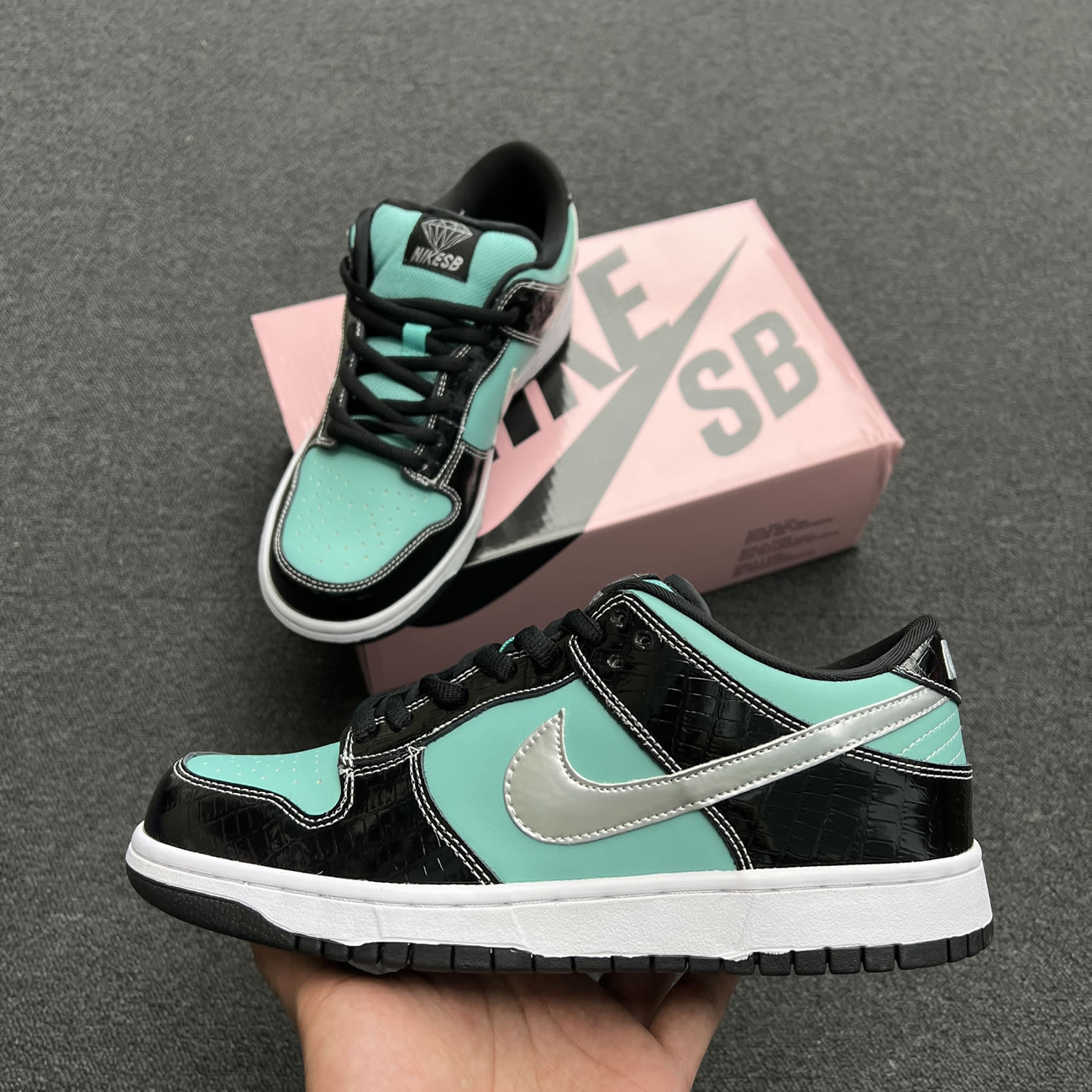Nike Sb Dunk Low Diamond Supply Co. Aqua Blue 304292 402 (6) - www.kitistry.com
