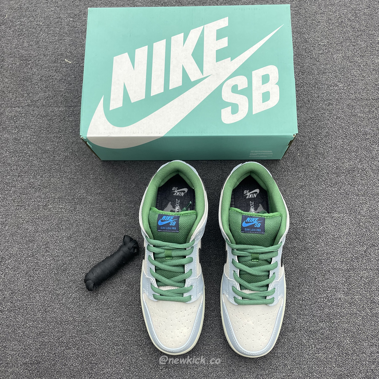 Nike Sb Dunk Low Maple Leaf Central Park 313170 021 (14) - www.kitistry.com