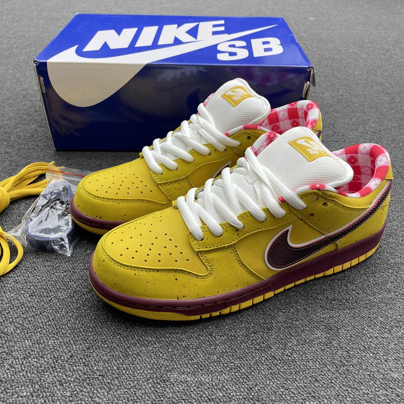 Nike Sb Dunk Low Yellow Lobster 313170 137566 (7) - www.kitistry.com Nike Sb Dunk Low Yellow Lobster 313170 137566 (7) - www.kitistry.com