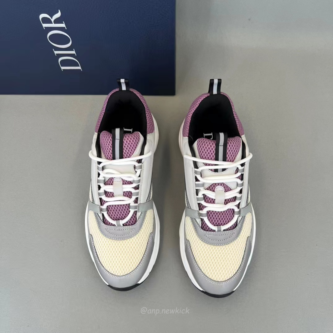 Dior B22 Cream Lavender Grey Beige (7) - www.kitistry.com Dior B22 Cream Lavender Grey Beige (7) - www.kitistry.com