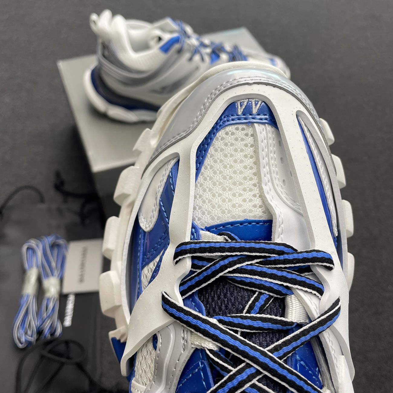 Balenciaga Track White Blue 542023w2fs99051 (6) - www.kitistry.com Balenciaga Track White Blue 542023w2fs99051 (6) - www.kitistry.com