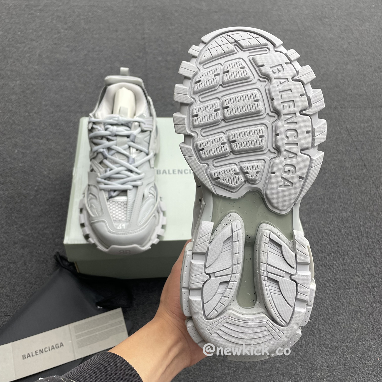 Balenciaga Track Light Grey W 542436w2la11203 (12) - www.kitistry.com Balenciaga Track Light Grey W 542436w2la11203 (12) - www.kitistry.com