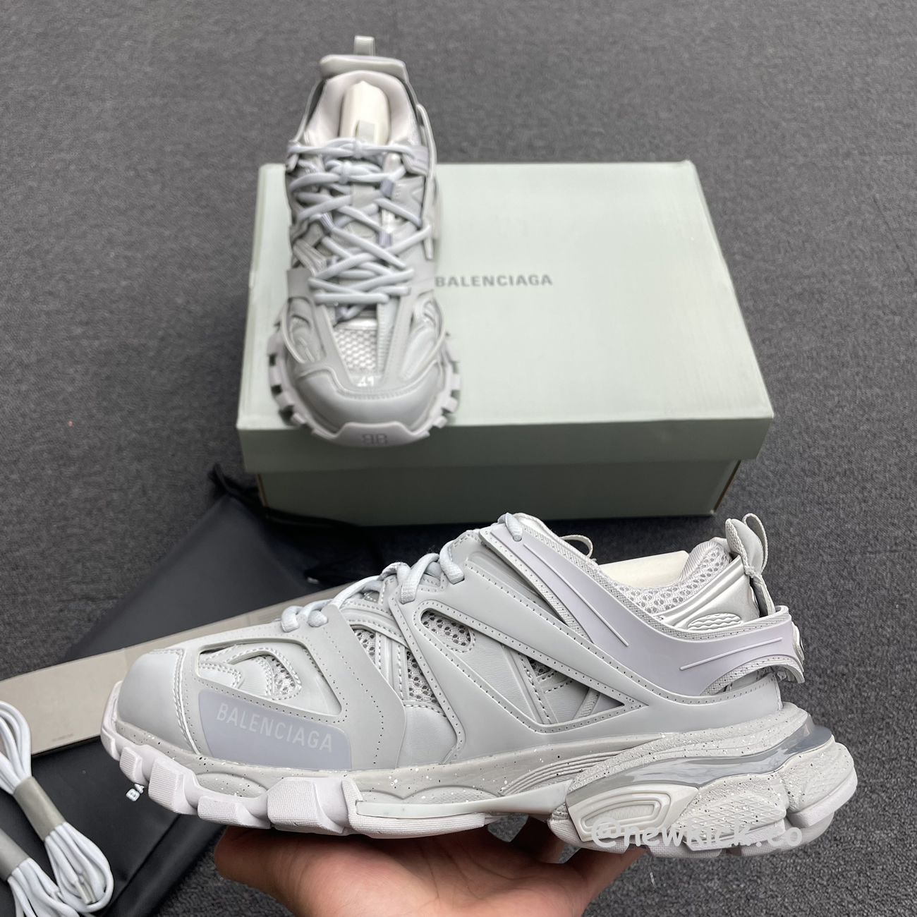 Balenciaga Track Light Grey W 542436w2la11203 (2) - www.kitistry.com Balenciaga Track Light Grey W 542436w2la11203 (2) - www.kitistry.com