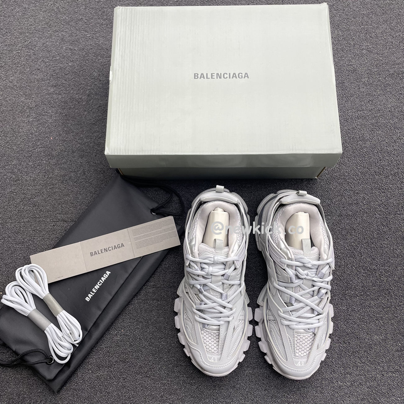 Balenciaga Track Light Grey W 542436w2la11203 (6) - www.kitistry.com Balenciaga Track Light Grey W 542436w2la11203 (6) - www.kitistry.com