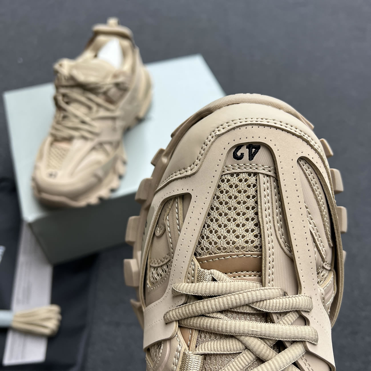 Balenciaga Track Beige W 542436w2la19870 (5) - www.kitistry.com Balenciaga Track Beige W 542436w2la19870 (5) - www.kitistry.com