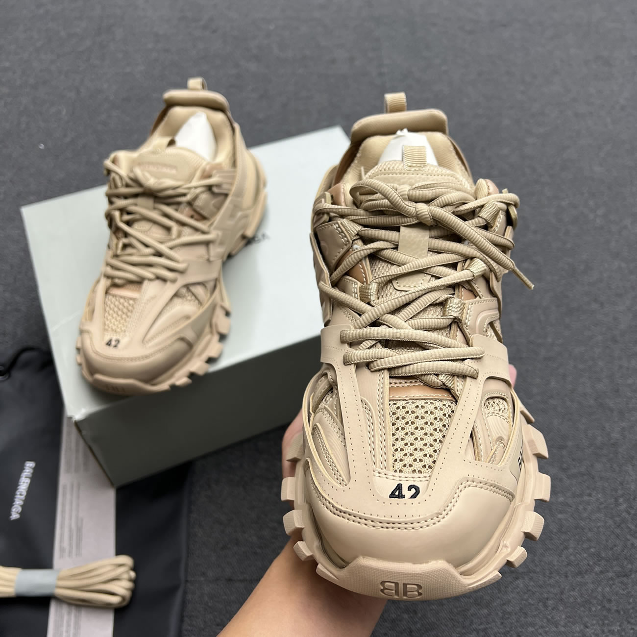 Balenciaga Track Beige W 542436w2la19870 (6) - www.kitistry.com Balenciaga Track Beige W 542436w2la19870 (6) - www.kitistry.com