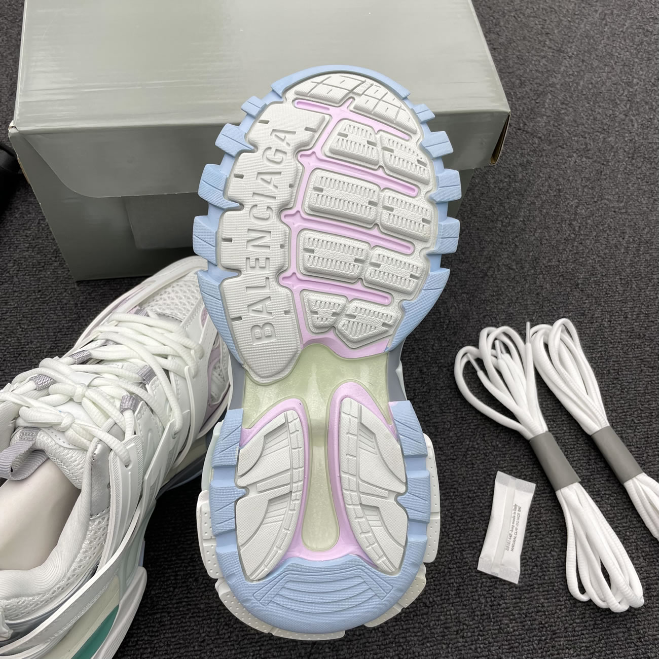 Balenciaga Track Pastel (w) 542436w3ac49045 (2) - www.kitistry.com Balenciaga Track Pastel (w) 542436w3ac49045 (2) - www.kitistry.com
