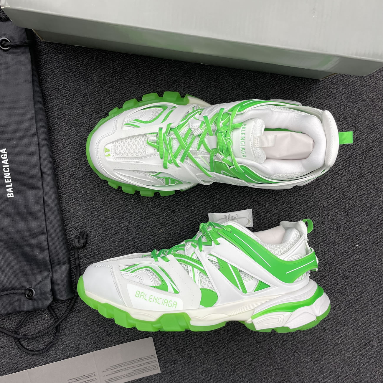 Balenciaga Track Led Sneaker 542436w3rl19035 (6) - www.kitistry.com Balenciaga Track Led Sneaker 542436w3rl19035 (6) - www.kitistry.com