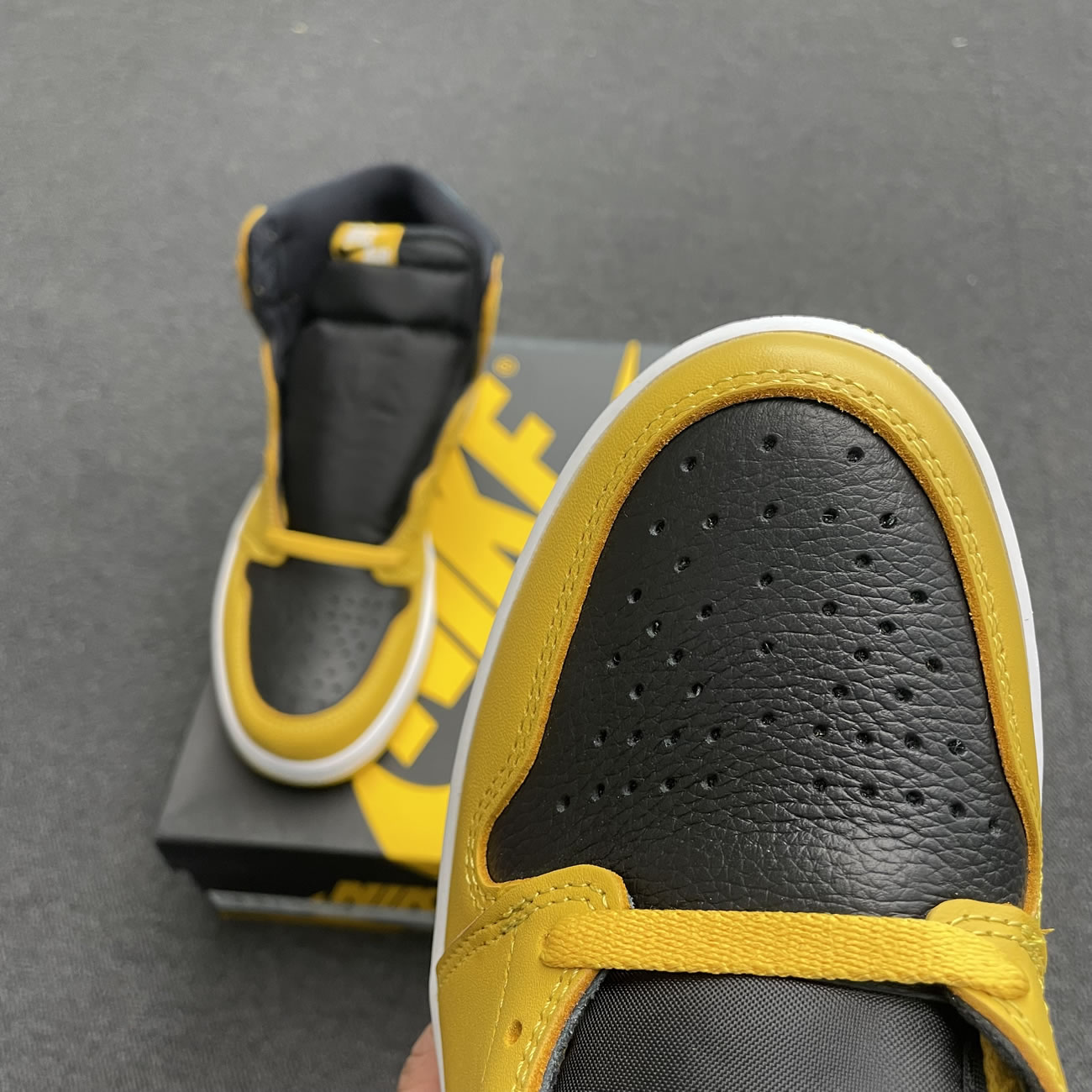 Jordan 1 Retro High Pollen 555088 701 (7) - www.kitistry.com