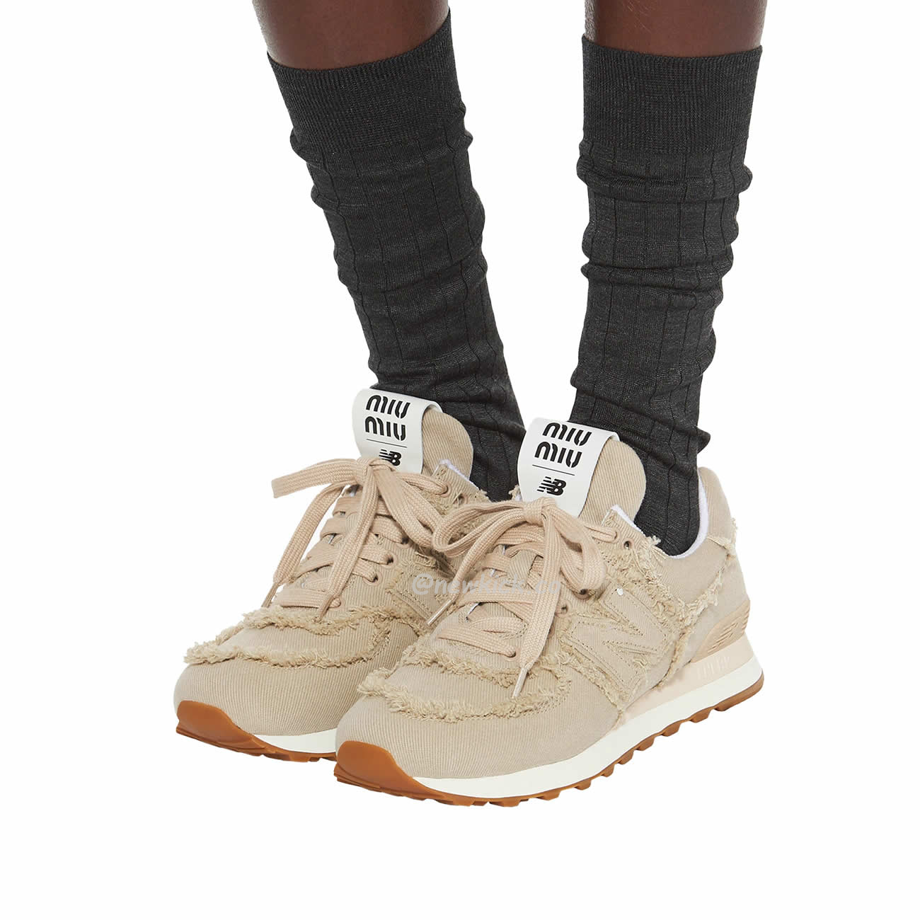 New Balance 574 Miu Miu Denim Colonial Beige (12) - www.kitistry.com