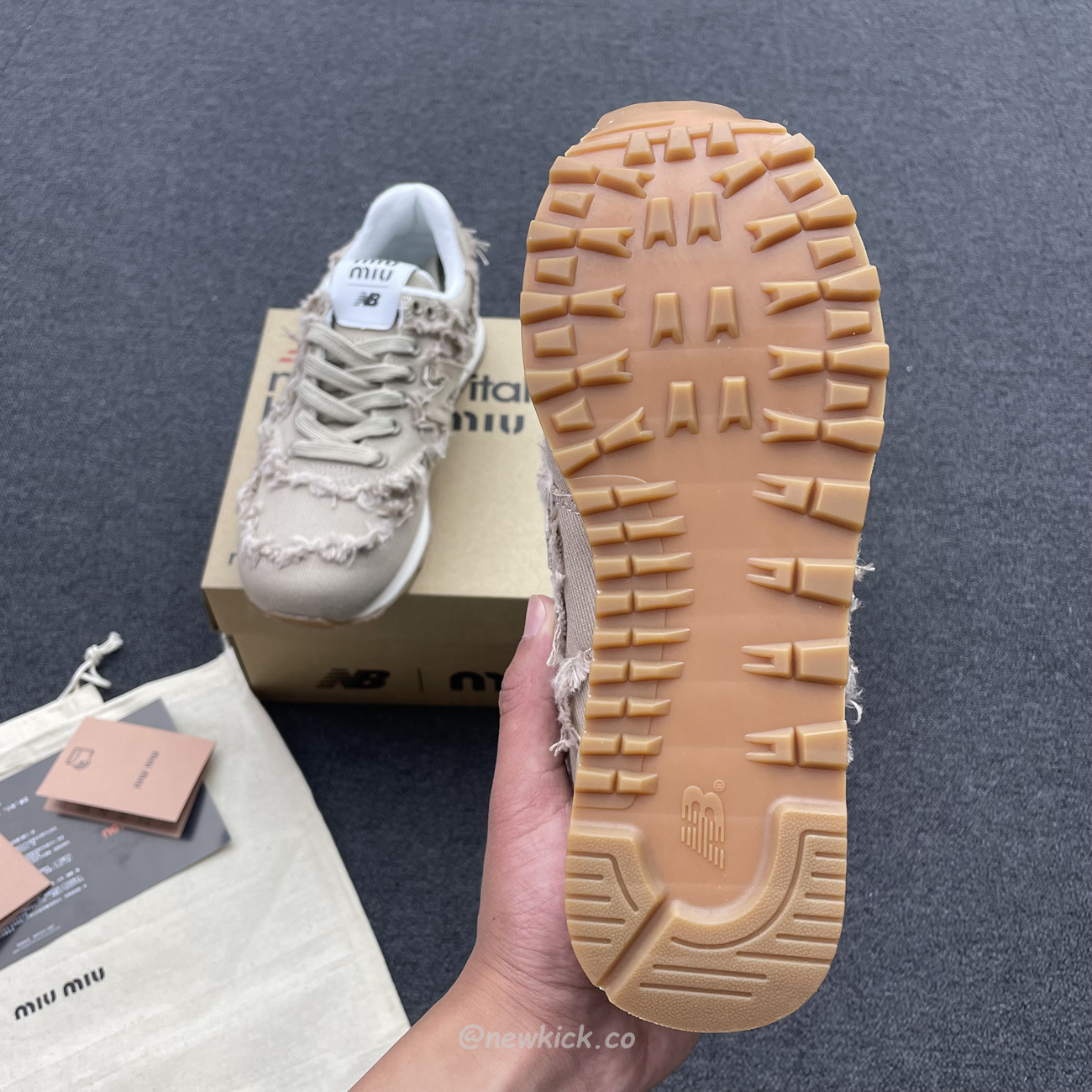 New Balance 574 Miu Miu Denim Colonial Beige (7) - www.kitistry.com