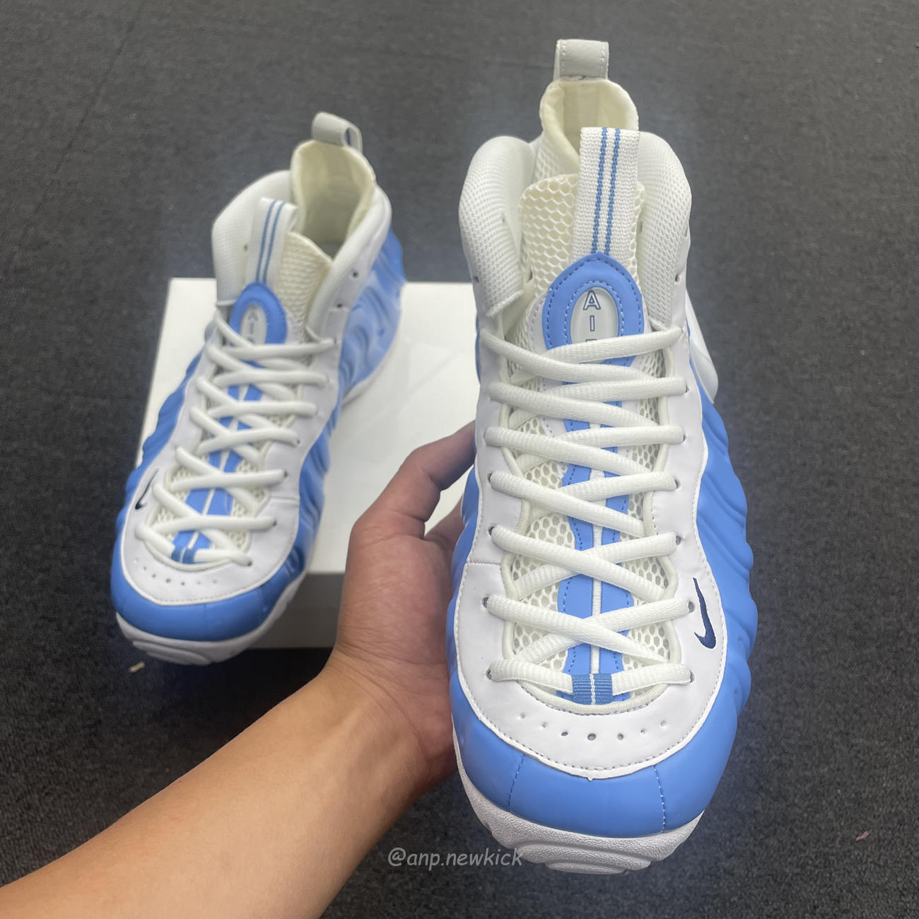Nike Air Foamposite Pro University Blue 624041 411 (5) - www.kitistry.com Nike Air Foamposite Pro University Blue 624041 411 (5) - www.kitistry.com