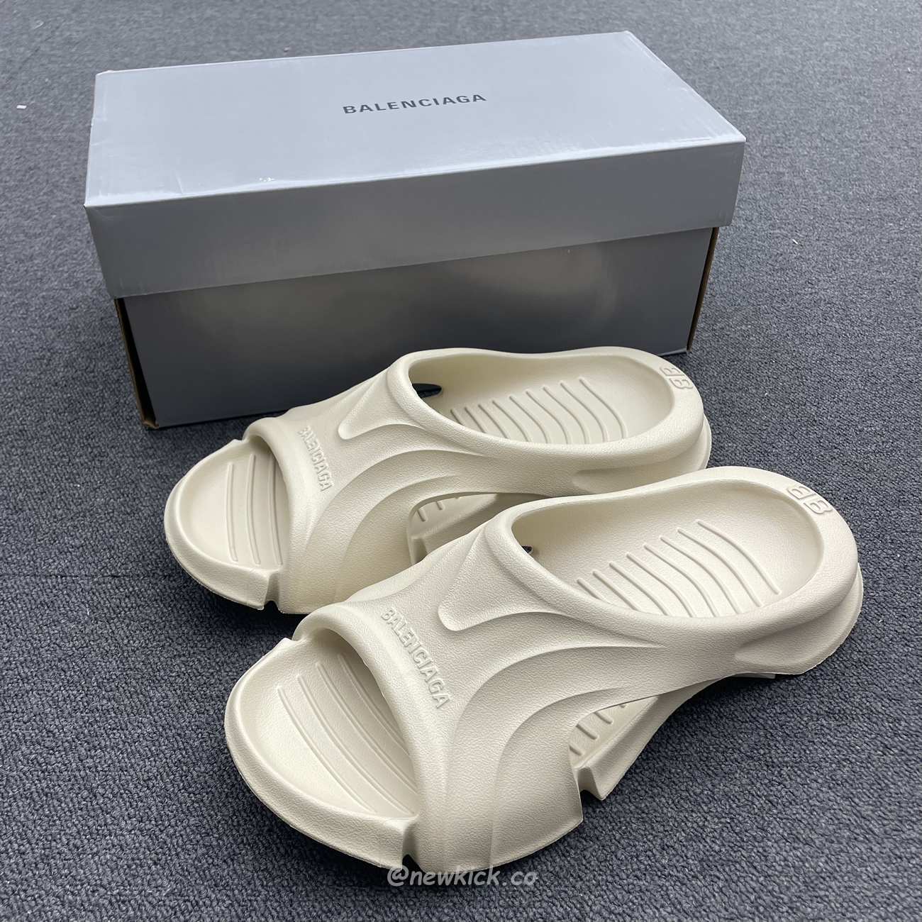 Balenciaga Mold Slide Sandal Black Beige 653874w3ce21000 (10) - www.kitistry.com Balenciaga Mold Slide Sandal Black Beige 653874w3ce21000 (10) - www.kitistry.com