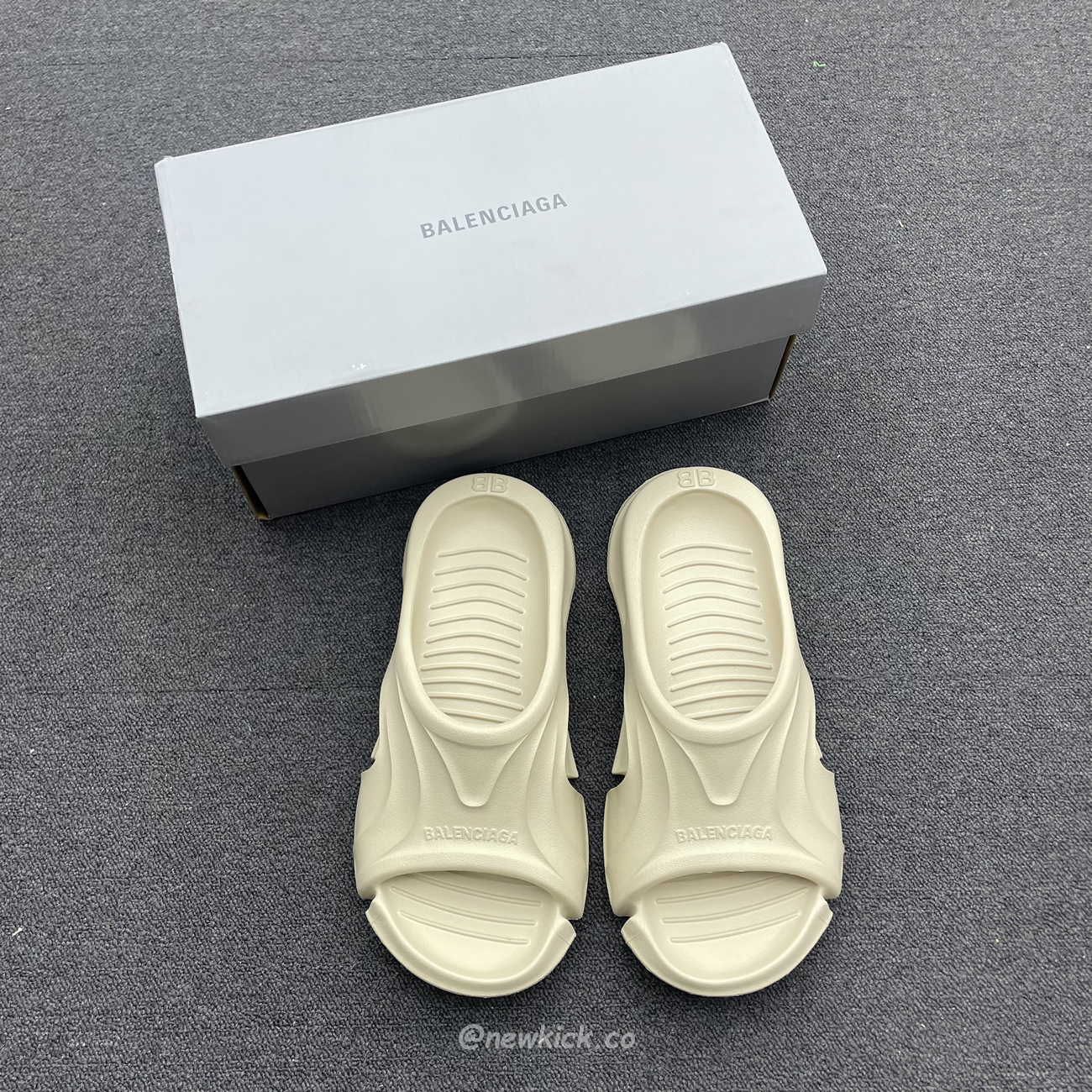 Balenciaga Mold Slide Sandal Black Beige 653874w3ce21000 (11) - www.kitistry.com Balenciaga Mold Slide Sandal Black Beige 653874w3ce21000 (11) - www.kitistry.com