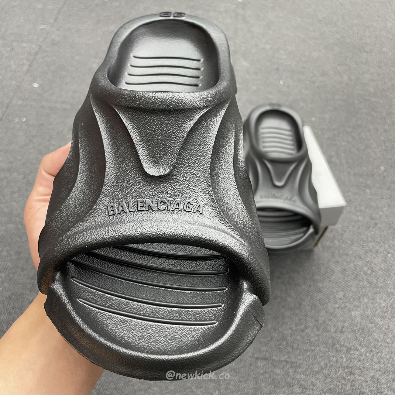 Balenciaga Mold Slide Sandal Black Beige 653874w3ce21000 (12) - www.kitistry.com Balenciaga Mold Slide Sandal Black Beige 653874w3ce21000 (12) - www.kitistry.com