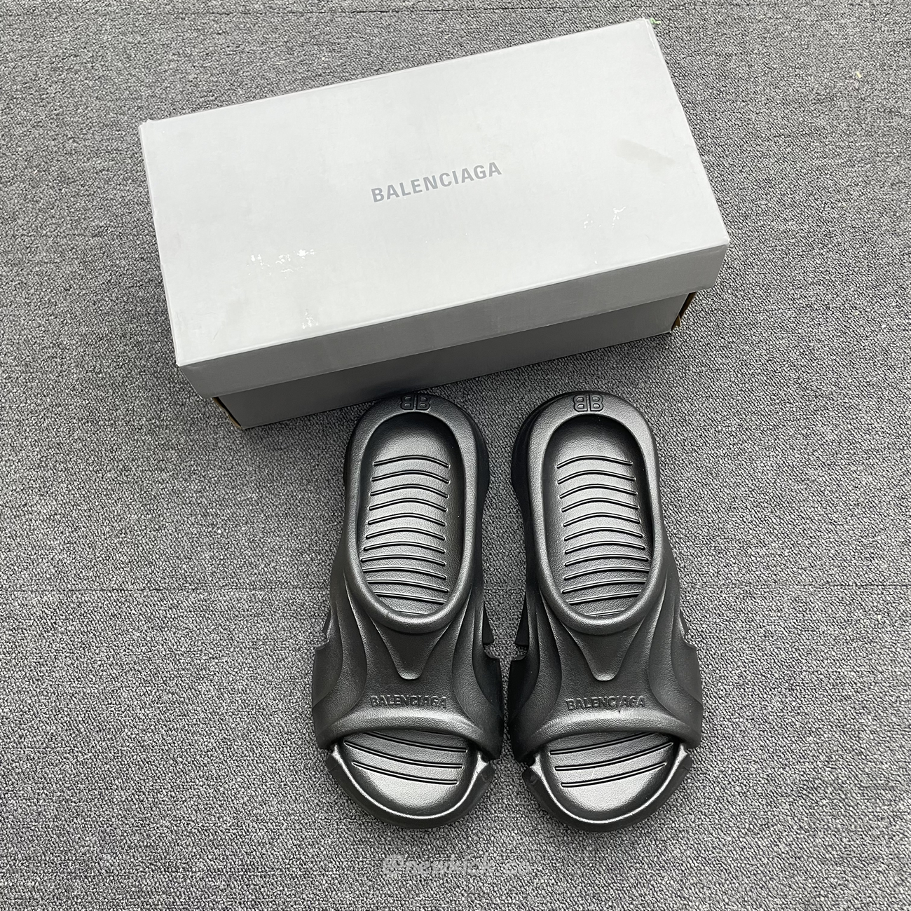 Balenciaga Mold Slide Sandal Black Beige 653874w3ce21000 (20) - www.kitistry.com Balenciaga Mold Slide Sandal Black Beige 653874w3ce21000 (20) - www.kitistry.com