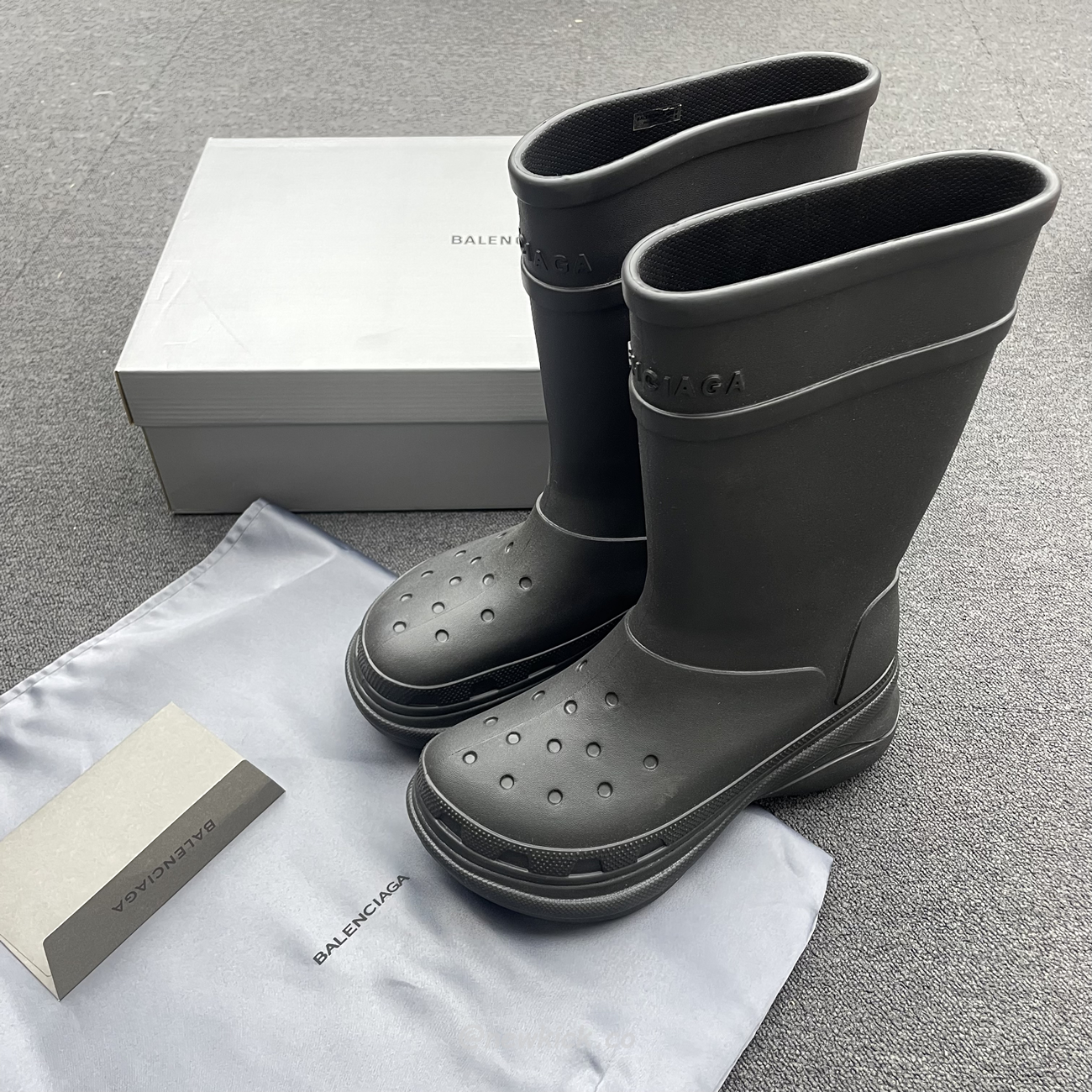 Balenciaga X Crocs Boot Black White Green Bright Pink Beige Rubber 677388w1s8e1000 (8) - www.kitistry.com Balenciaga X Crocs Boot Black White Green Bright Pink Beige Rubber 677388w1s8e1000 (8) - www.kitistry.com