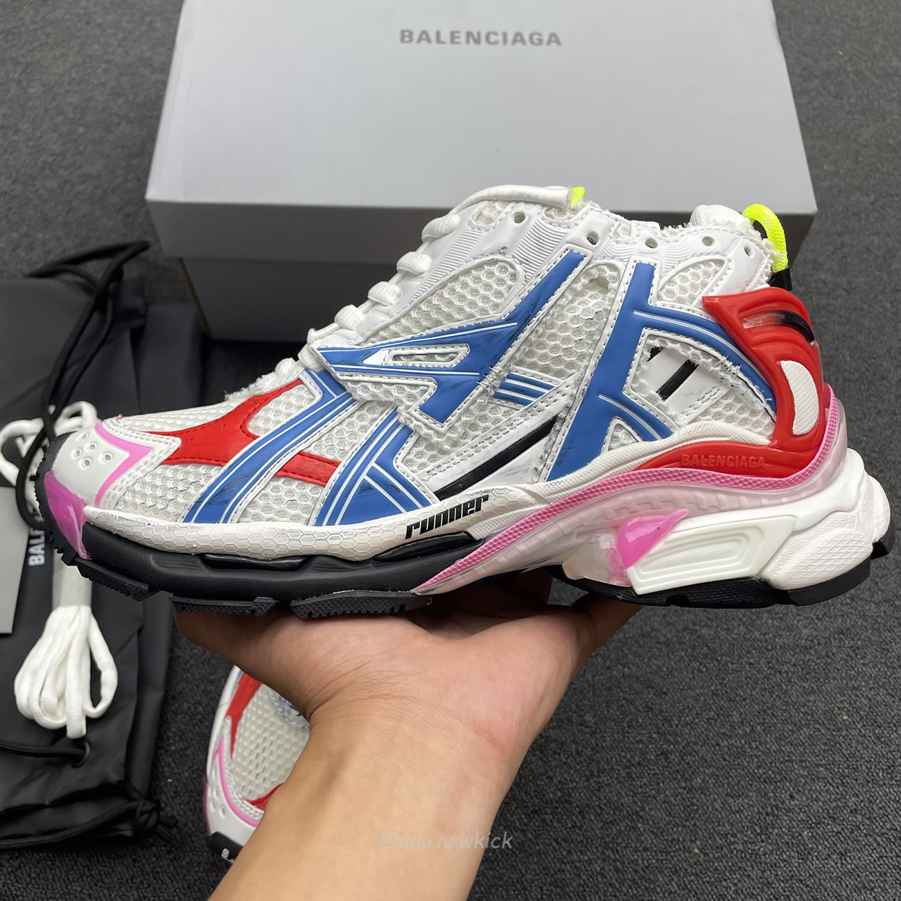 Balenciaga Multicolor Mesh Rubber White 677403 W3rb6 9645 (3) - www.kitistry.com Balenciaga Multicolor Mesh Rubber White 677403 W3rb6 9645 (3) - www.kitistry.com