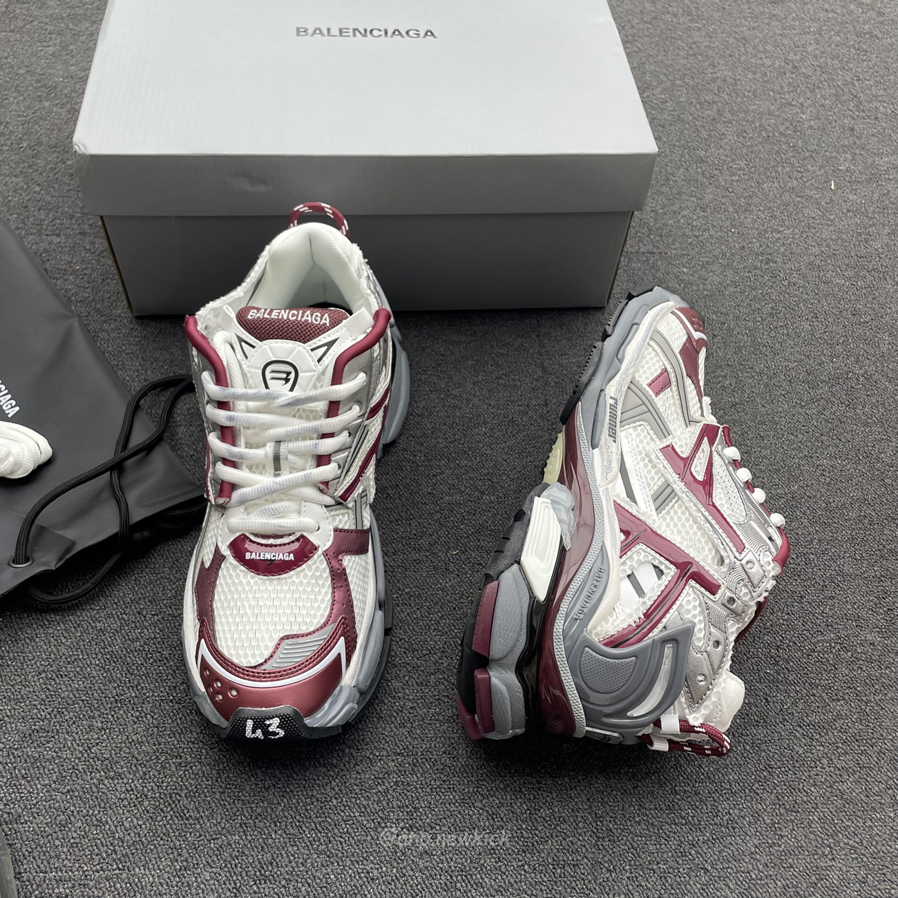 Balenciaga Runner Burgundy 677403w3rb3 (15) - www.kitistry.com Balenciaga Runner Burgundy 677403w3rb3 (15) - www.kitistry.com
