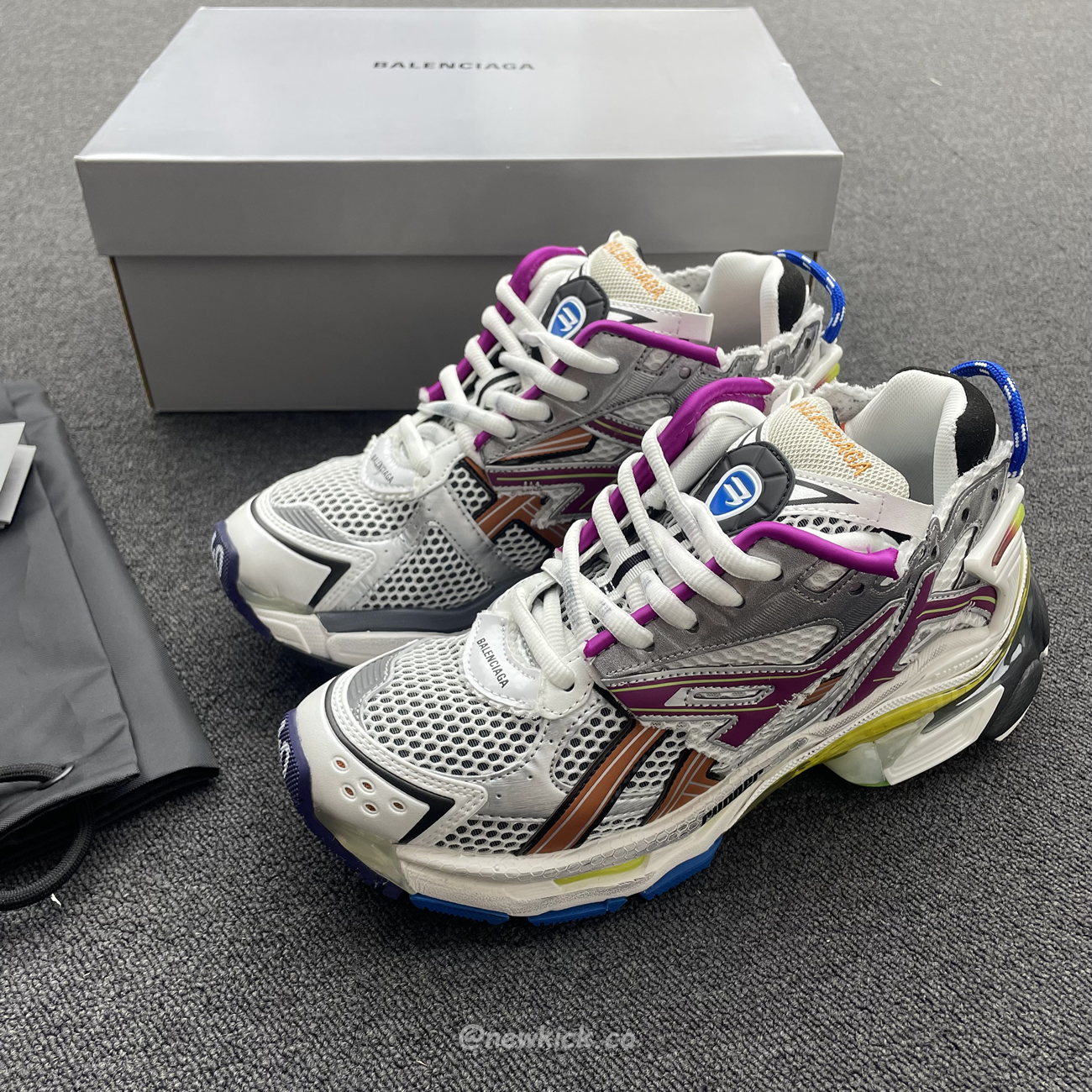 Balenciaga Runner Multicolor 677403w3rb68123 (11) - www.kitistry.com Balenciaga Runner Multicolor 677403w3rb68123 (11) - www.kitistry.com