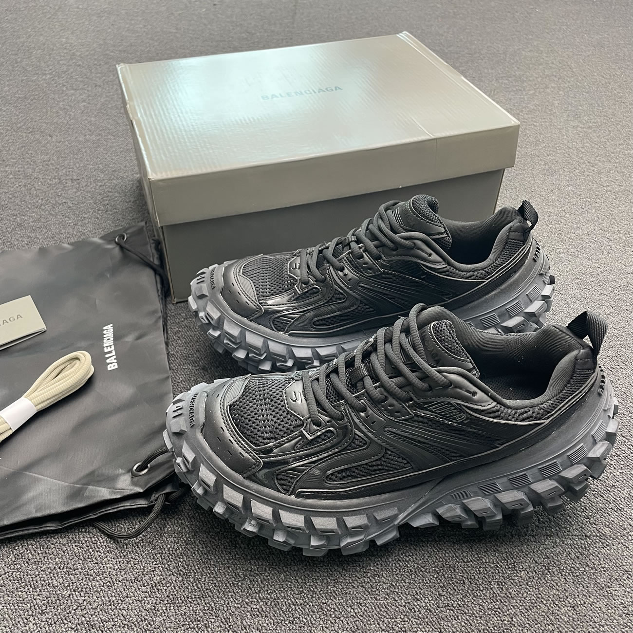 Balenciaga Defender Green Black Grey Navy Beige (11) - www.kitistry.com Balenciaga Defender Green Black Grey Navy Beige (11) - www.kitistry.com