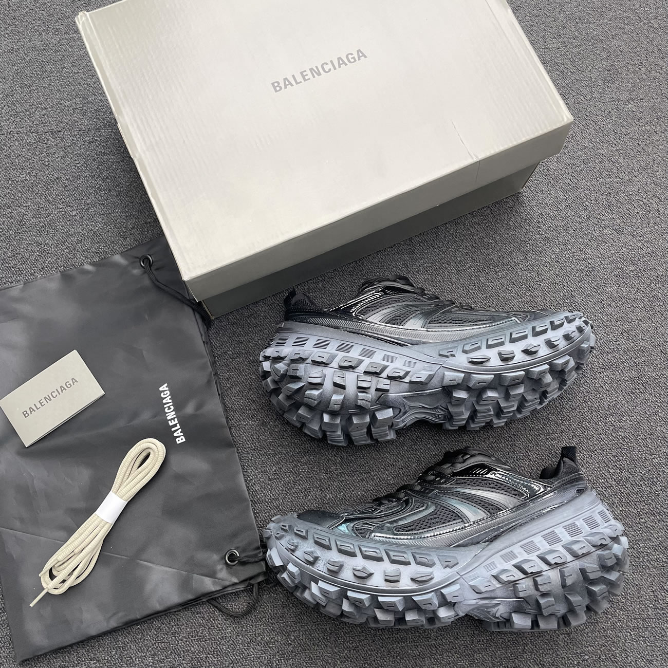 Balenciaga Defender Green Black Grey Navy Beige (15) - www.kitistry.com Balenciaga Defender Green Black Grey Navy Beige (15) - www.kitistry.com