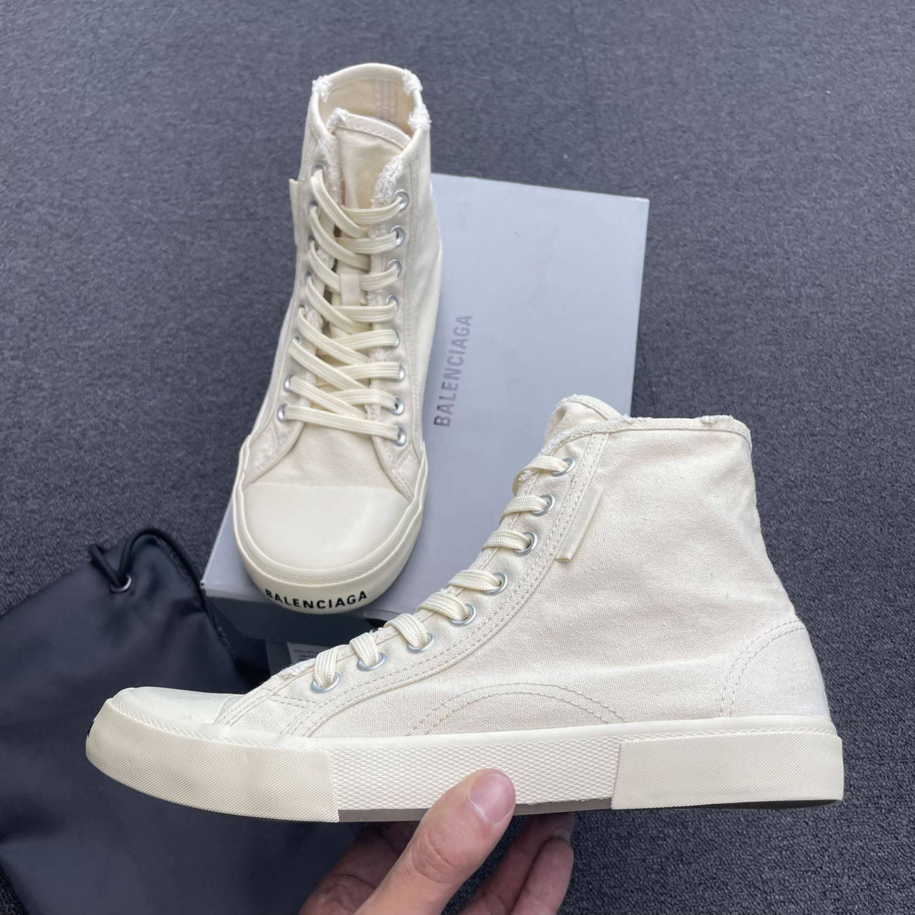 Balenciaga Paris High Top Black 688752w3rc11090 (28) - www.kitistry.com Balenciaga Paris High Top Black 688752w3rc11090 (28) - www.kitistry.com