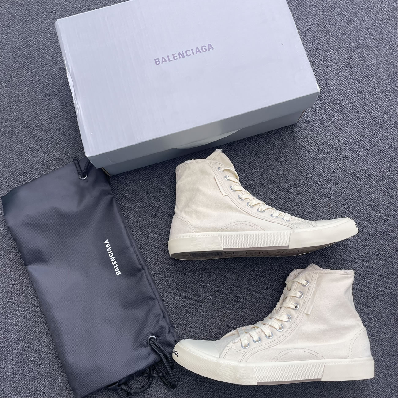 Balenciaga Paris High Top Black 688752w3rc11090 (30) - www.kitistry.com Balenciaga Paris High Top Black 688752w3rc11090 (30) - www.kitistry.com