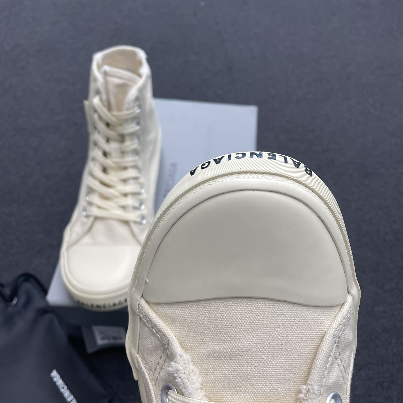 Balenciaga Paris High Top Black 688752w3rc11090 (31) - www.kitistry.com Balenciaga Paris High Top Black 688752w3rc11090 (31) - www.kitistry.com