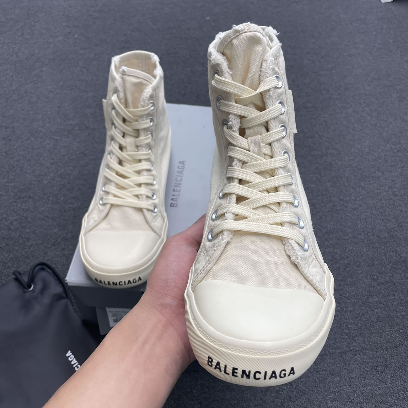 Balenciaga Paris High Top Black 688752w3rc11090 (33) - www.kitistry.com Balenciaga Paris High Top Black 688752w3rc11090 (33) - www.kitistry.com