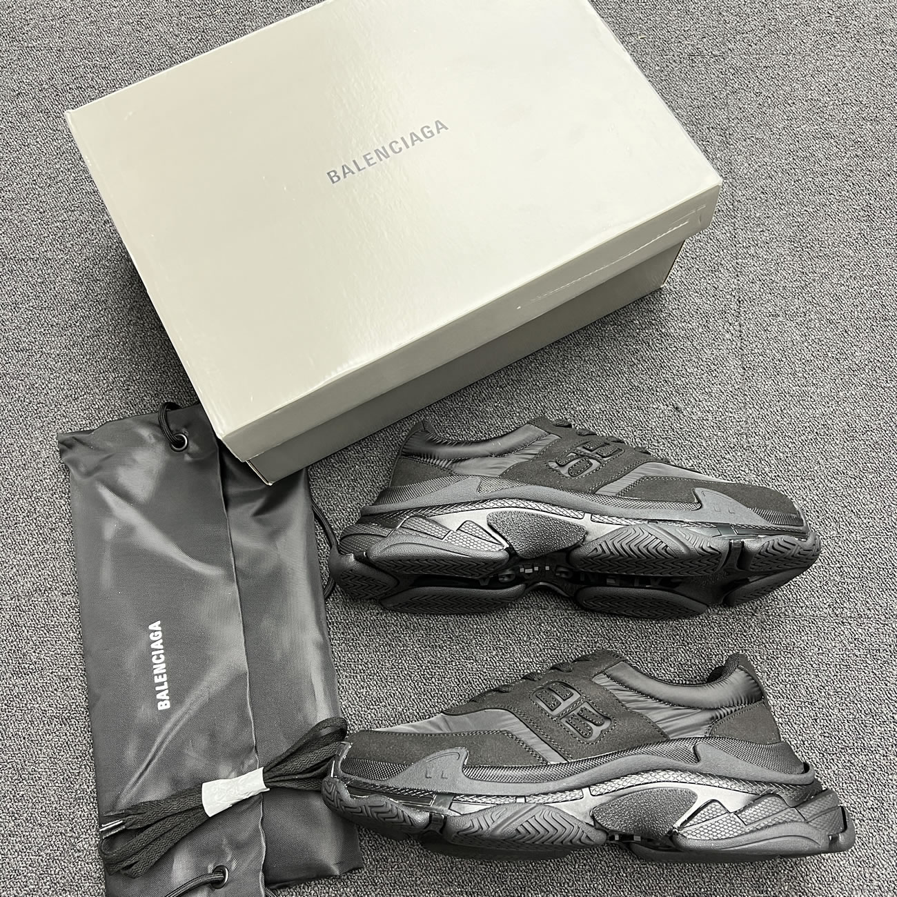 Balenciaga Triple S Nylon Black Bule 710157 W3cu1 1000 (12) - www.kitistry.com Balenciaga Triple S Nylon Black Bule 710157 W3cu1 1000 (12) - www.kitistry.com