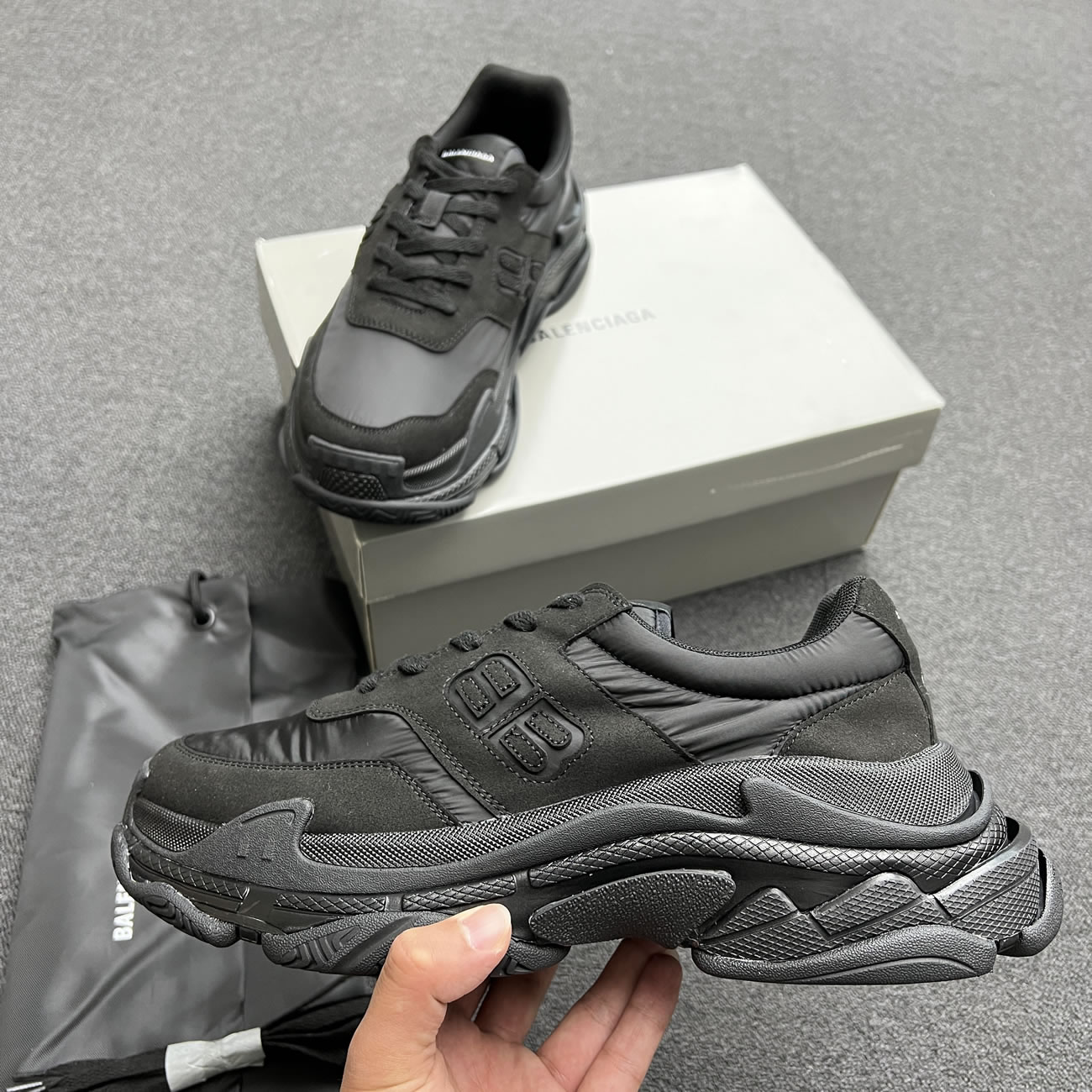 Balenciaga Triple S Nylon Black Bule 710157 W3cu1 1000 (3) - www.kitistry.com Balenciaga Triple S Nylon Black Bule 710157 W3cu1 1000 (3) - www.kitistry.com