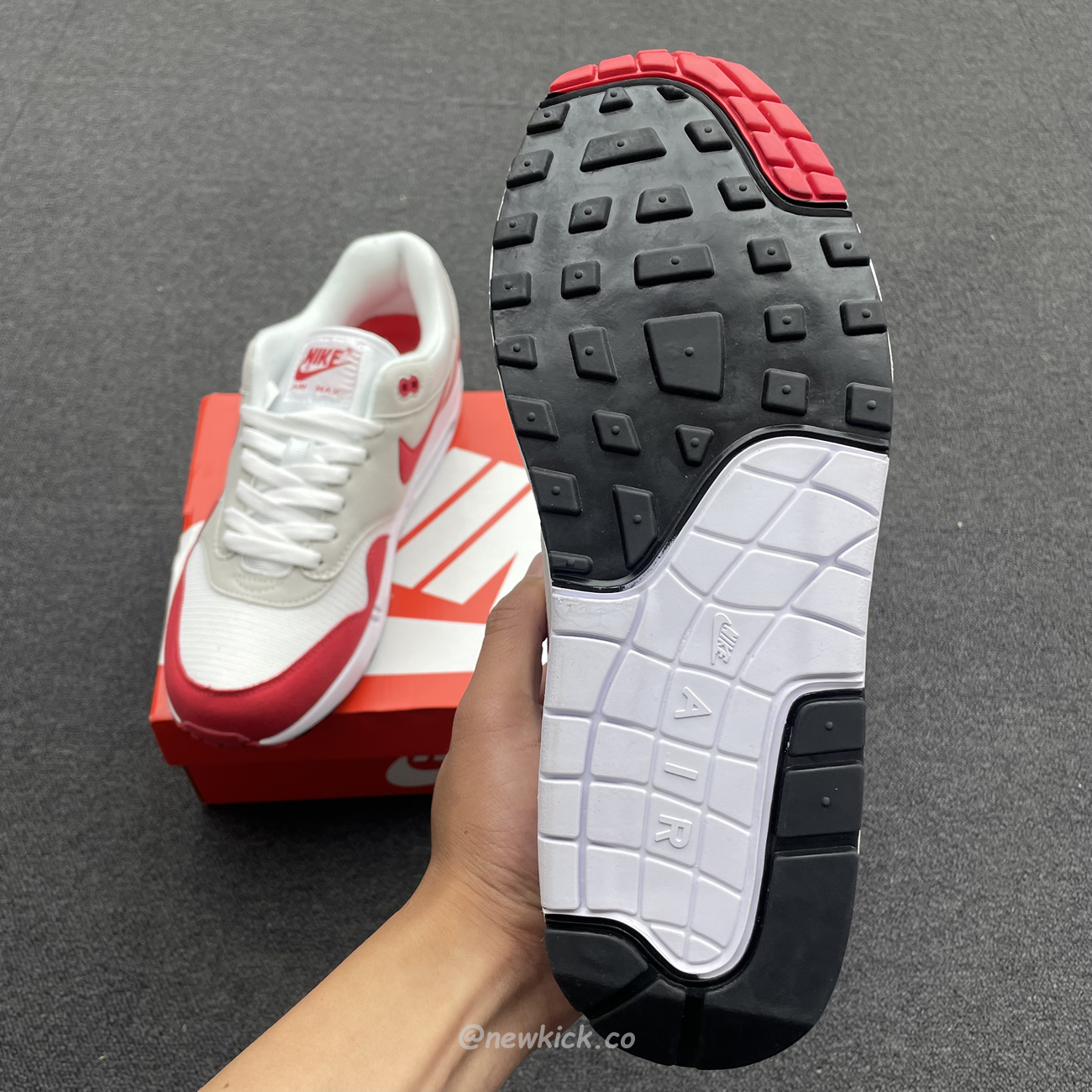 Nike Air Max 1 Anniversary Red 20172018 Restock Pair 908375 103(8) - www.kitistry.com Nike Air Max 1 Anniversary Red 20172018 Restock Pair 908375 103(8) - www.kitistry.com