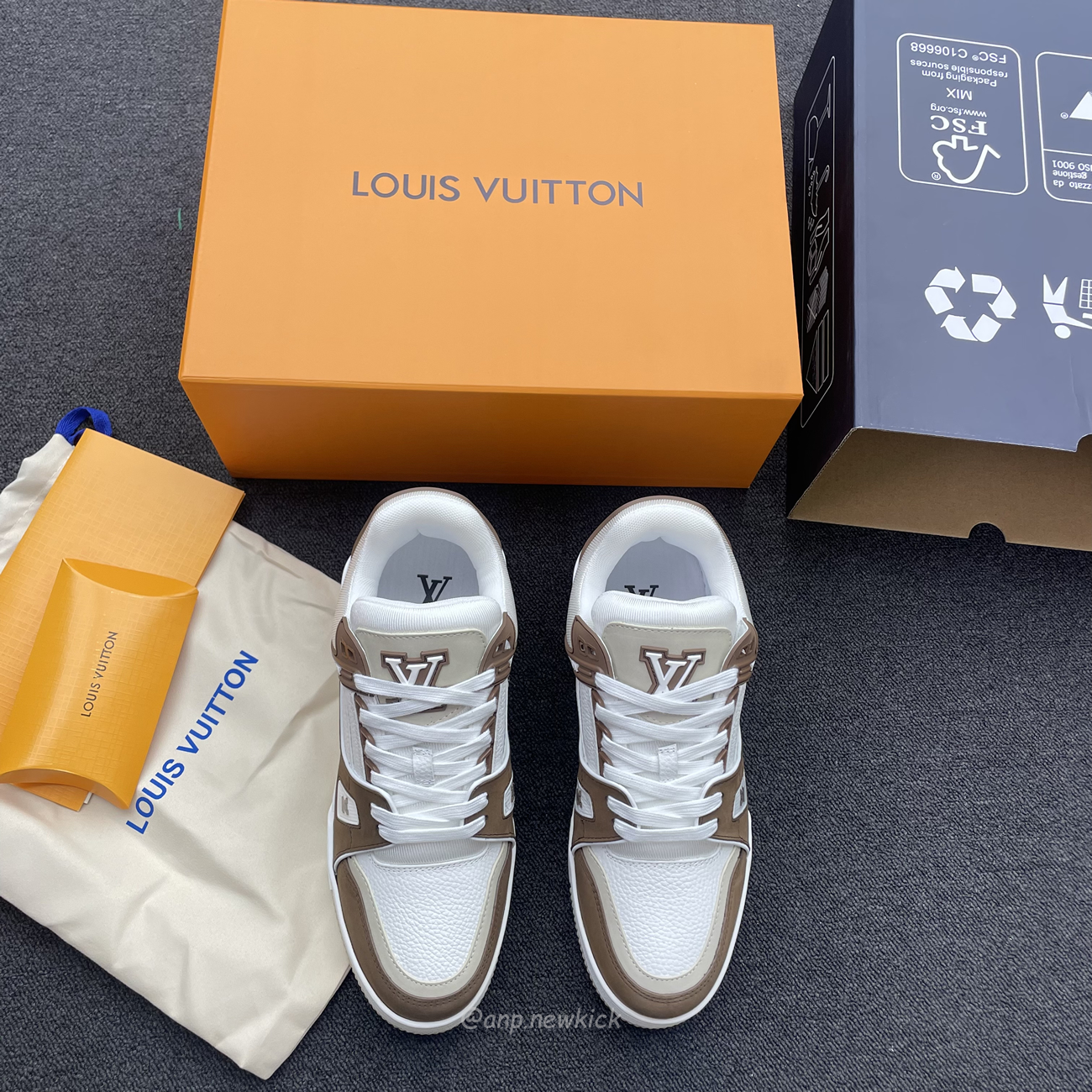 Louis Vuitton Lv Trainer White Brown Ag6u3amdbjn430 (4) - www.kitistry.com
