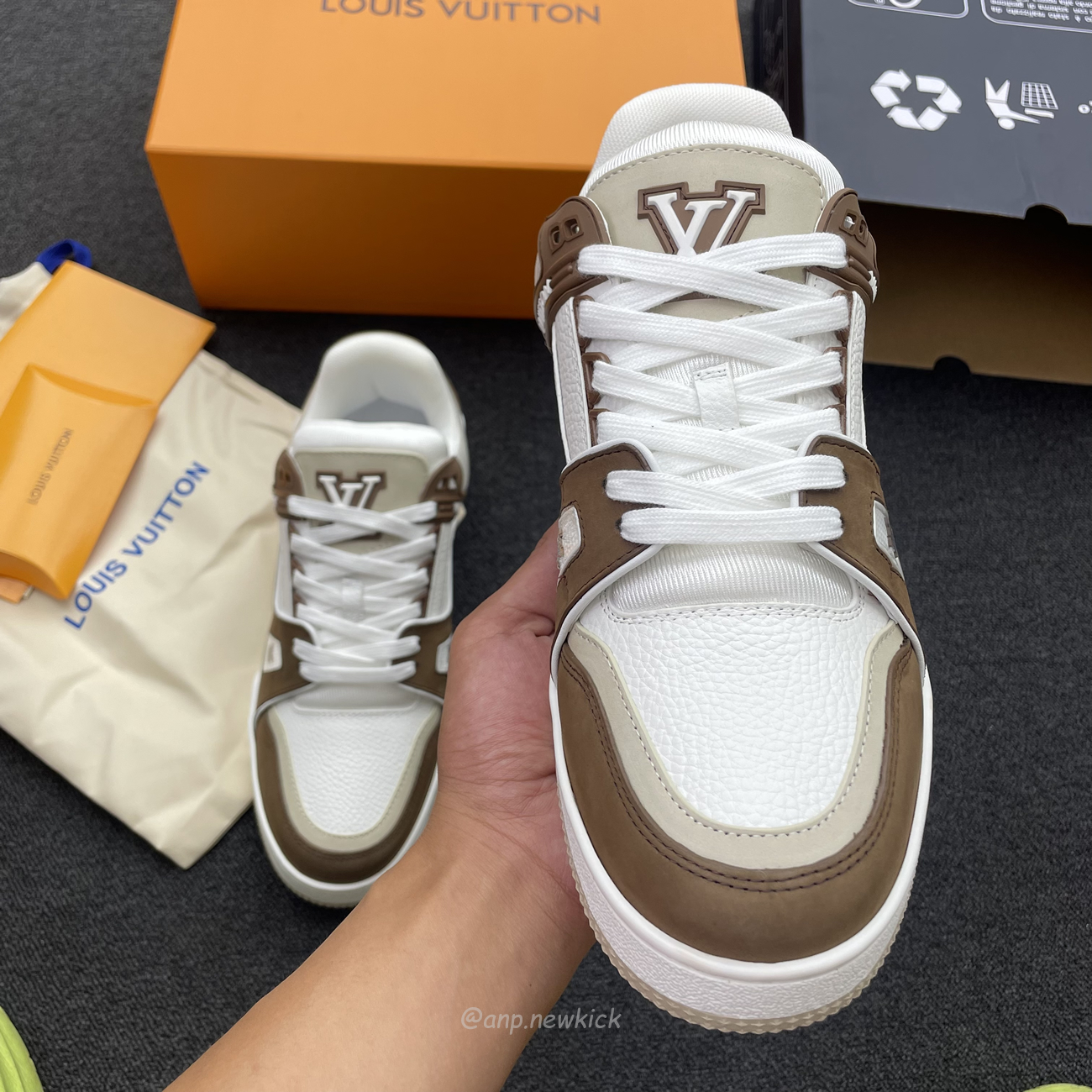 Louis Vuitton Lv Trainer White Brown Ag6u3amdbjn430 (8) - www.kitistry.com