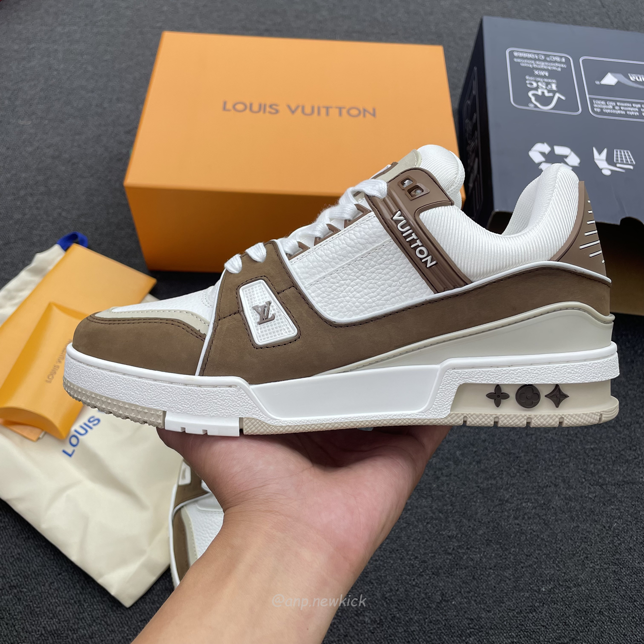 Louis Vuitton Lv Trainer White Brown Ag6u3amdbjn430 (9) - www.kitistry.com
