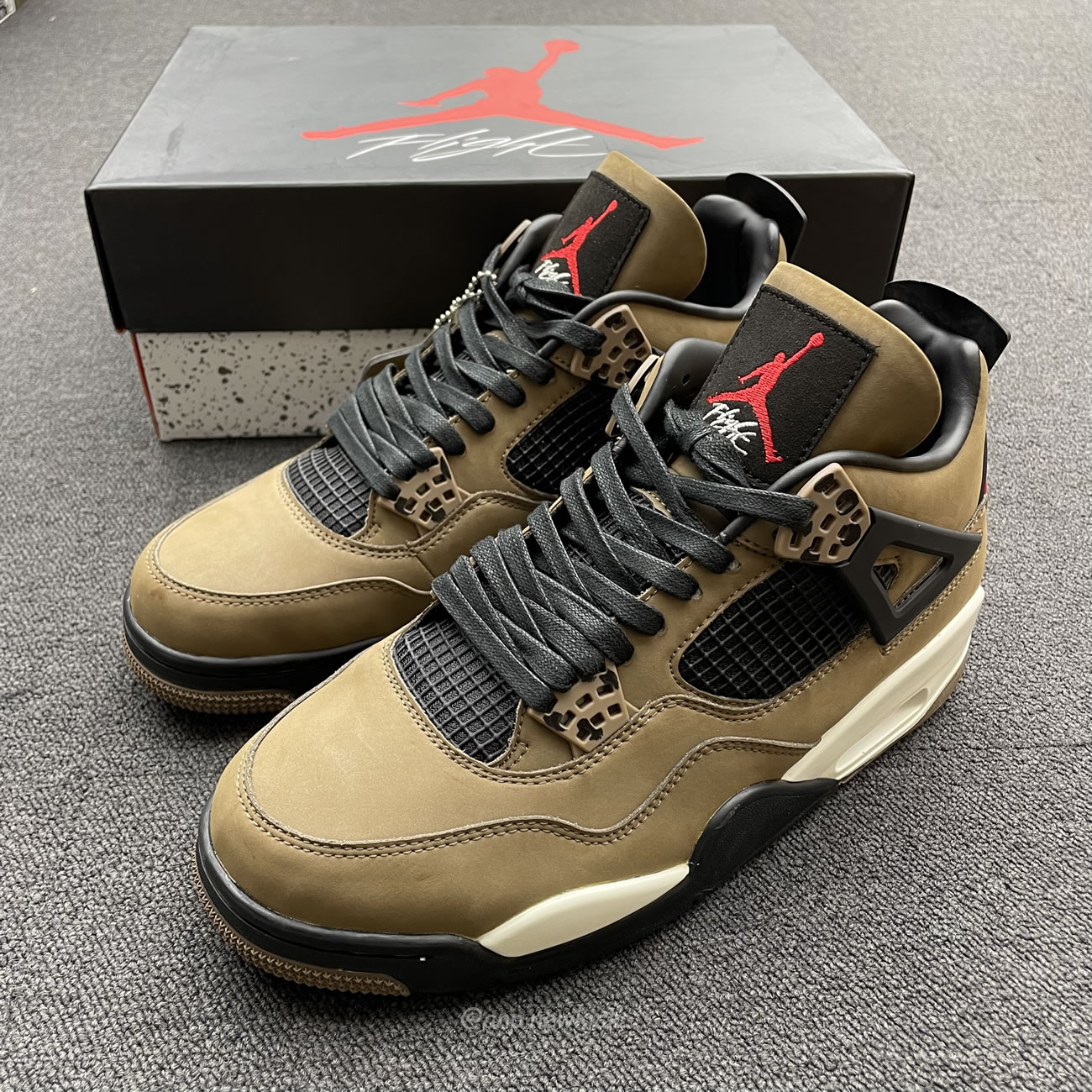 Air Jordan 4 X Travis Scott Olive Grey Black Aj4 882335 (5) - www.kitistry.com Air Jordan 4 X Travis Scott Olive Grey Black Aj4 882335 (5) - www.kitistry.com