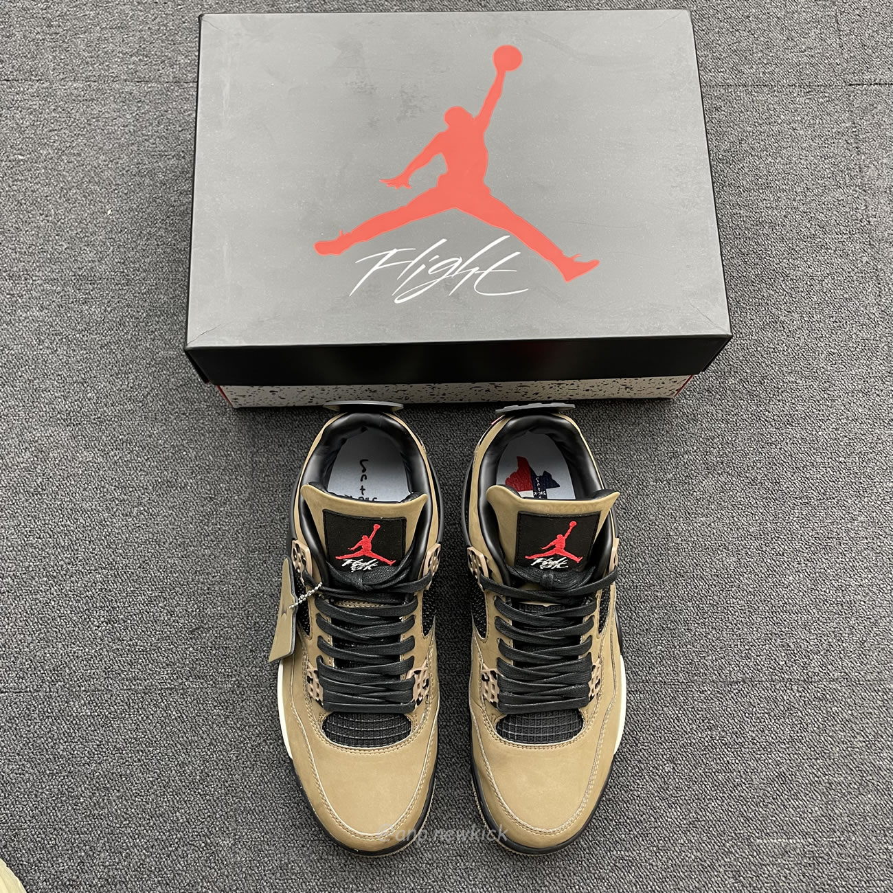 Air Jordan 4 X Travis Scott Olive Grey Black Aj4 882335 (9) - www.kitistry.com Air Jordan 4 X Travis Scott Olive Grey Black Aj4 882335 (9) - www.kitistry.com