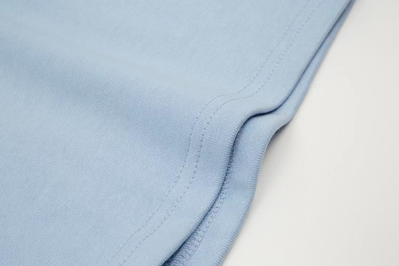 Ami Paris Logo Embroidered Sports Shorts (14) - www.kitistry.com Ami Paris Logo Embroidered Sports Shorts (14) - www.kitistry.com